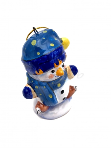 Керамическая ёлочная игрушка 'Снеговик на коньках'